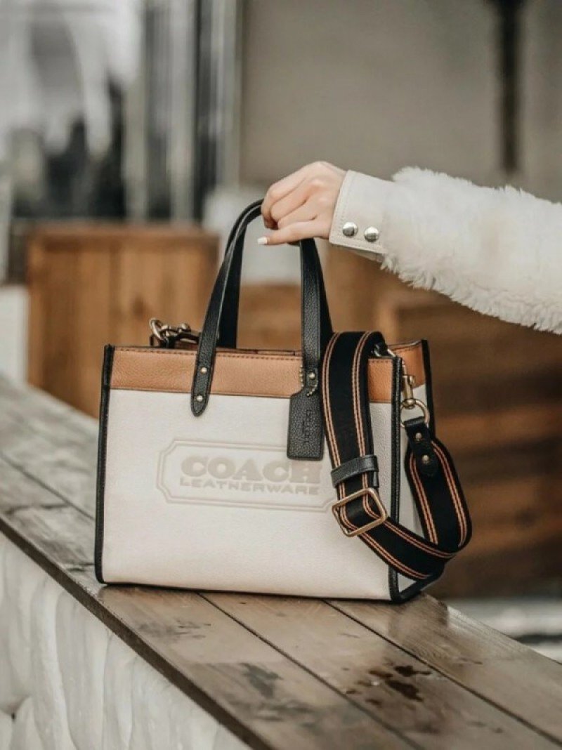 Coach Field Tote Bag ( White )
