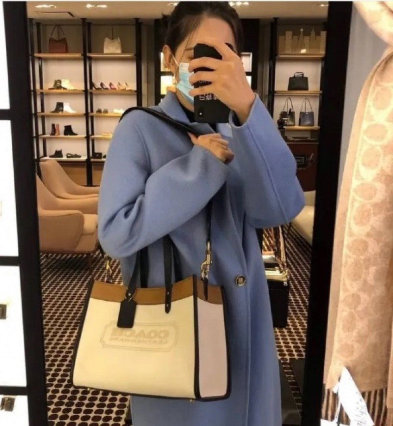 Coach Field Tote Bag ( White )