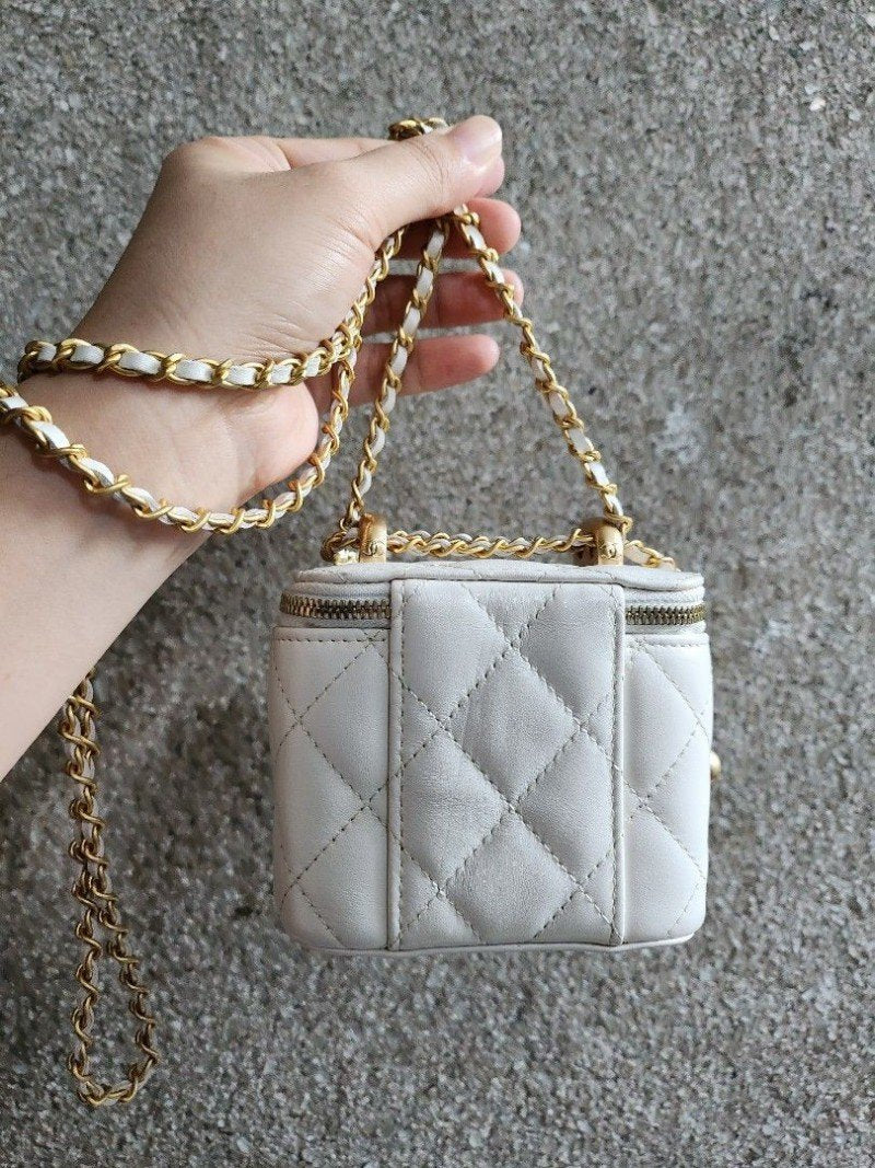 Chanel Small Vanity Leather Bag ( White )