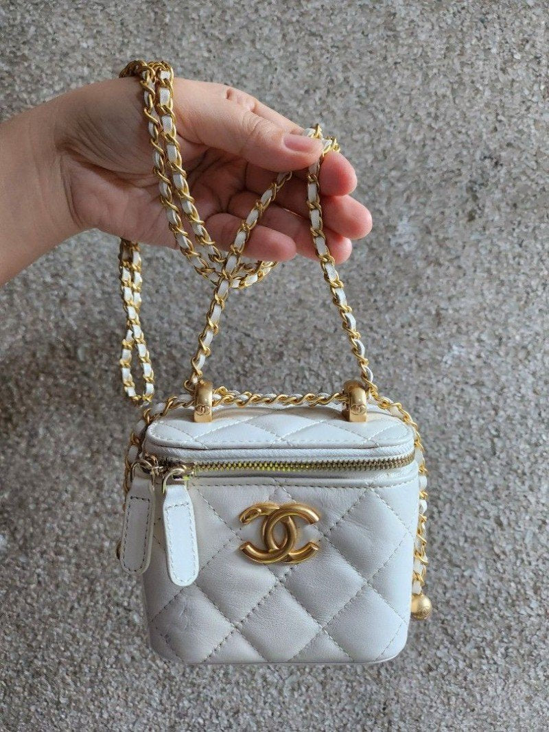 Chanel Small Vanity Leather Bag ( White )