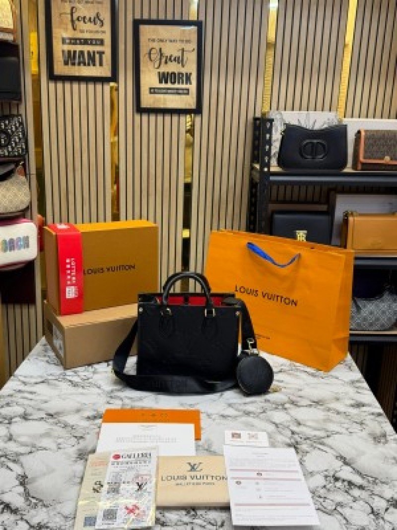 LV Onthego Pm ( Black )