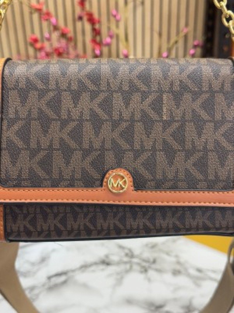 Michael Kors Freya Convertiable Crossbody ( Brown )