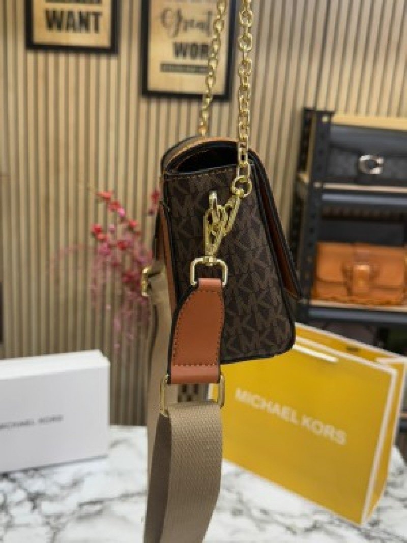 Michael Kors Freya Convertiable Crossbody ( Brown )