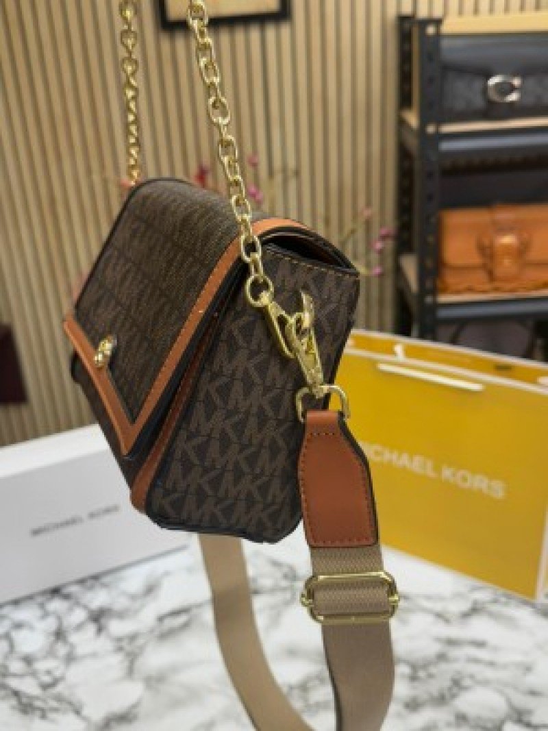 Michael Kors Freya Convertiable Crossbody ( Brown )