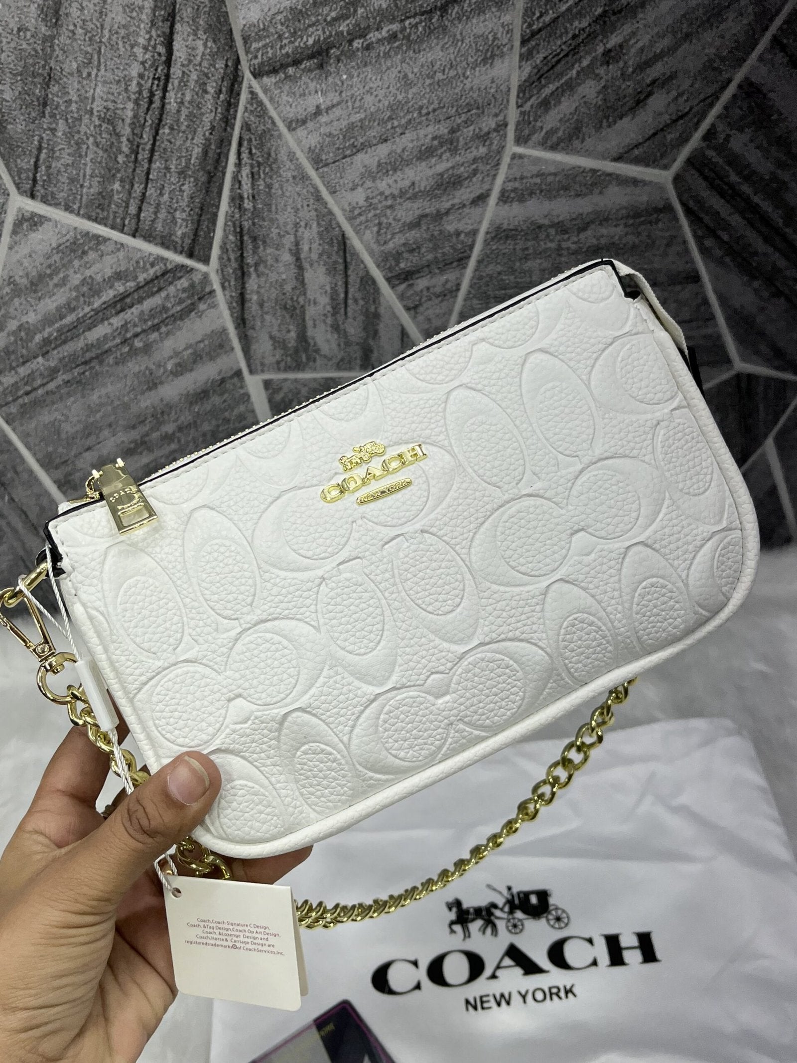 Coach Larewhite Wristlet ( White )