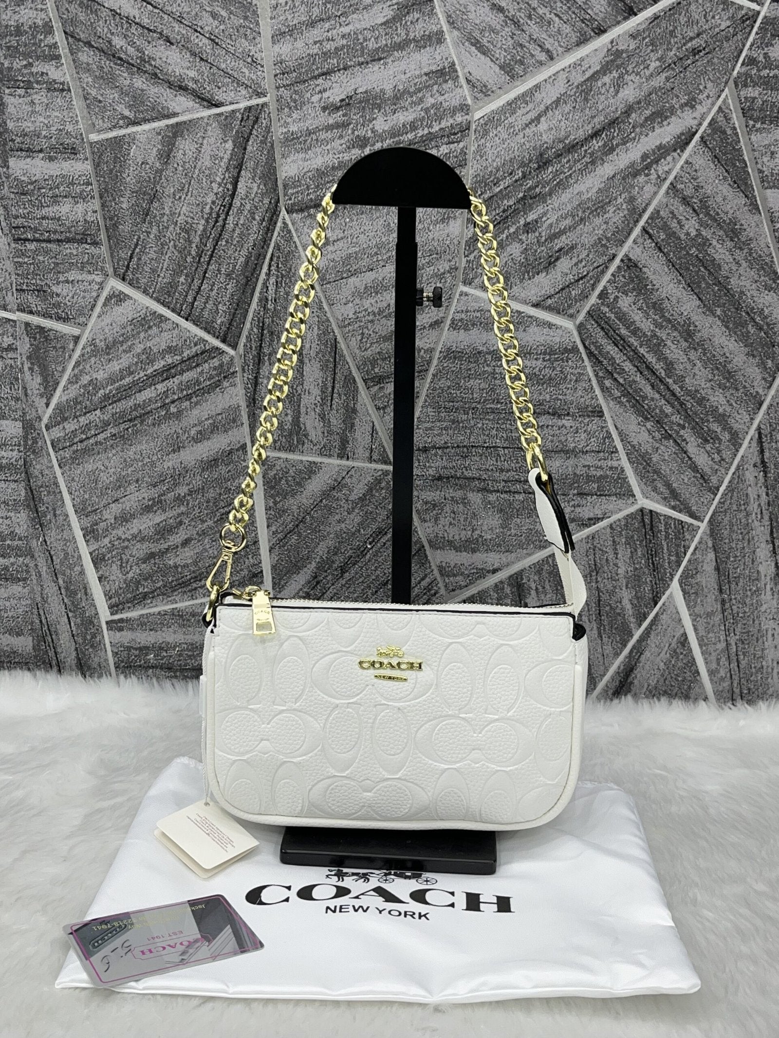 Coach Larewhite Wristlet ( White )