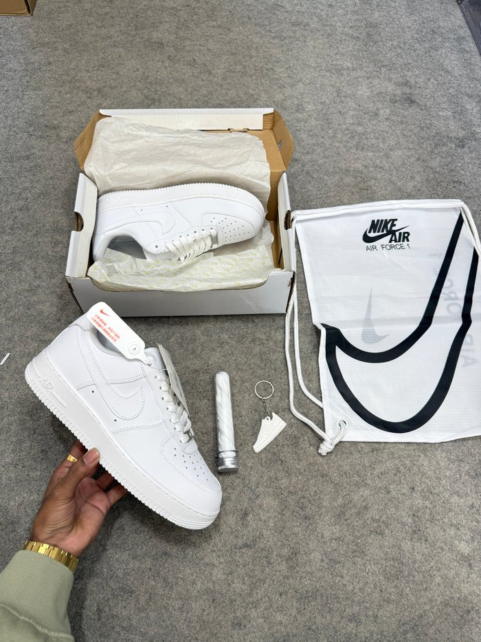 Air Force 1 'Triple White' [AF1]