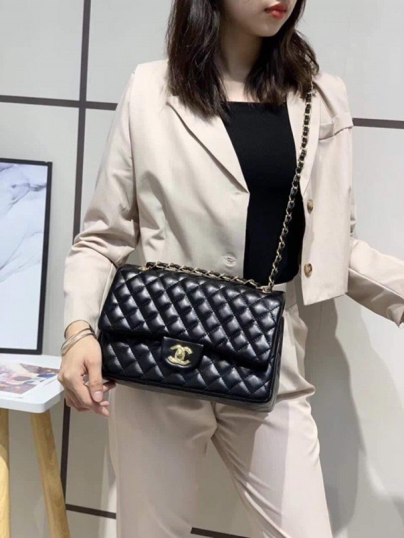 Chanel Classic Jumbo Flap Shoulder Bag
