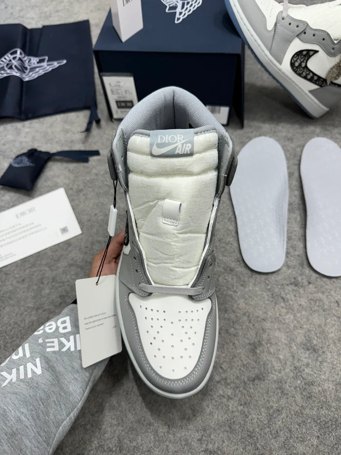 AJ 1 High 'Dior' (Top Batch & Acessories)