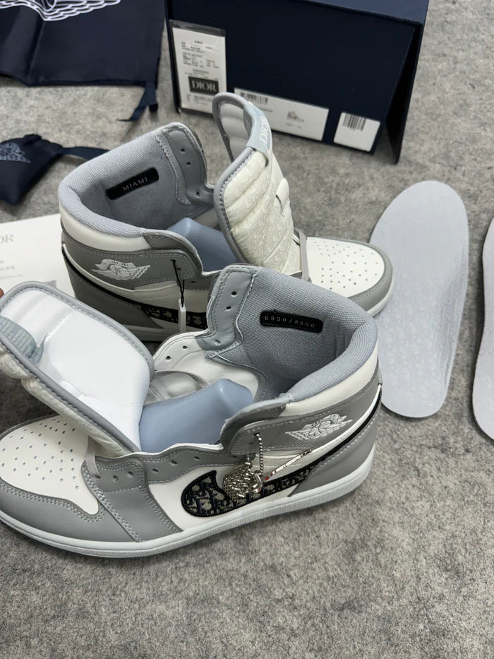 AJ 1 High 'Dior' (Top Batch & Acessories)