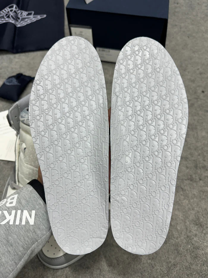 AJ 1 High 'Dior' (Top Batch & Acessories)