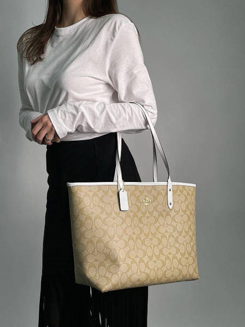 Coach City Tote ( White )