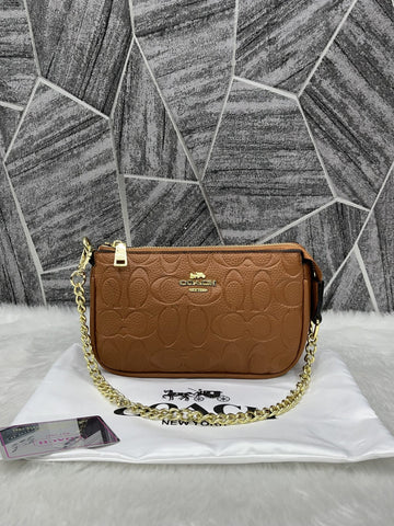 Coach Largebrown Wristlet ( Brown )