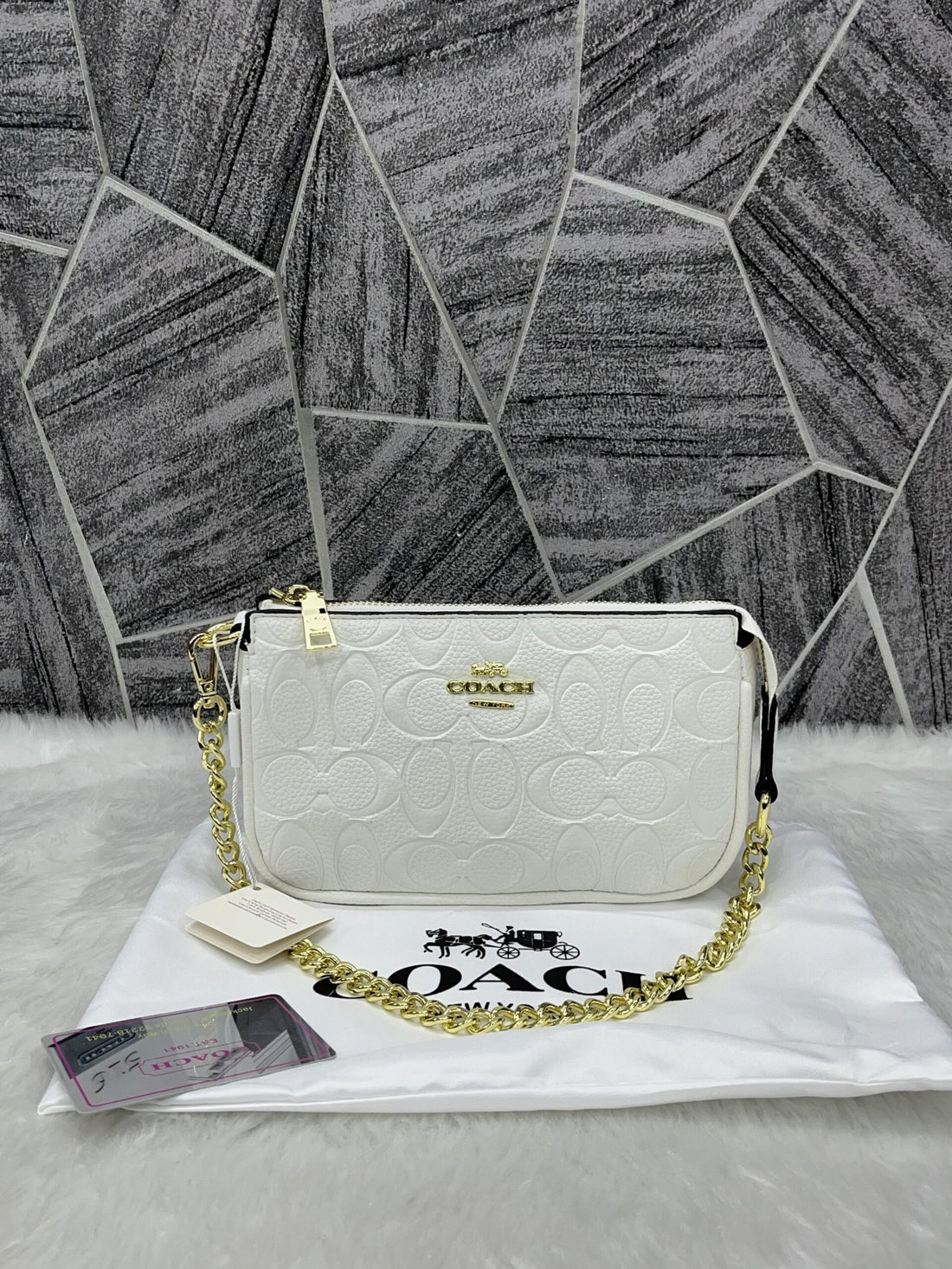 Coach Larewhite Wristlet ( White )