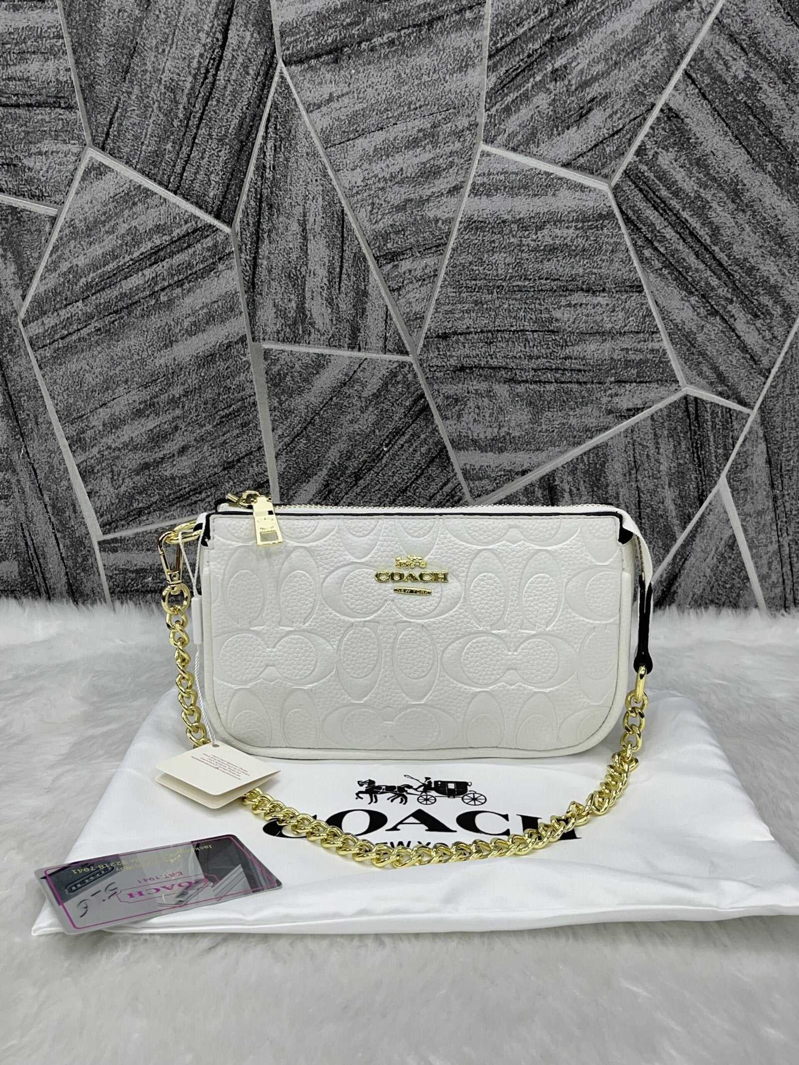 Coach Larewhite Wristlet ( White )