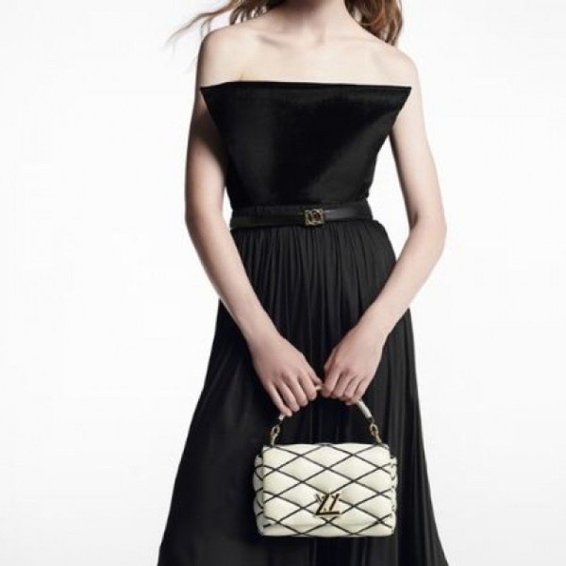 LV [White & Black]