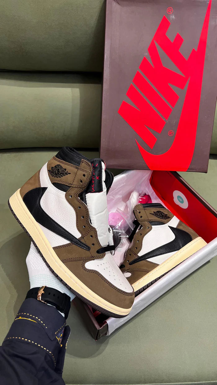 AJ 1 High X Travis Scott 'Mocha' (Top Batch & Acessories)
