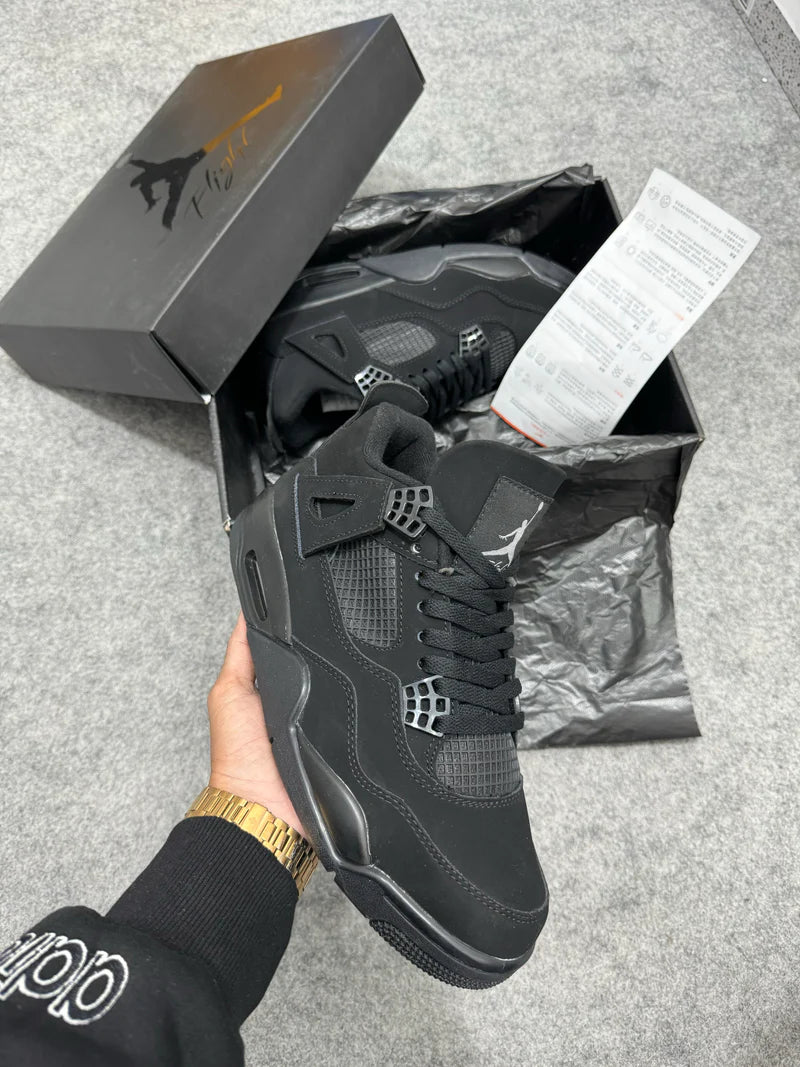 Retro 4 'Black Cat'