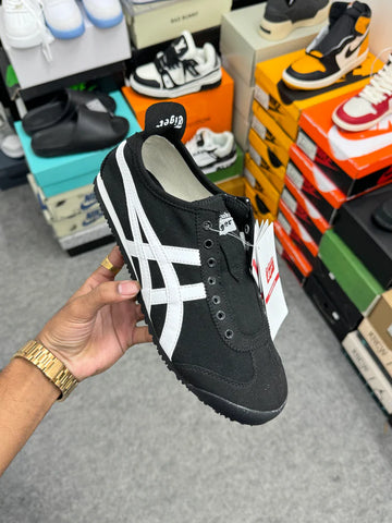 Onitsuka Tiger Slip-On 'Black'