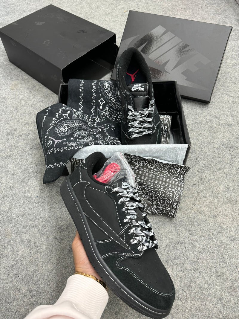 AJ 1 Low X Travis Scott 'Phantom'
