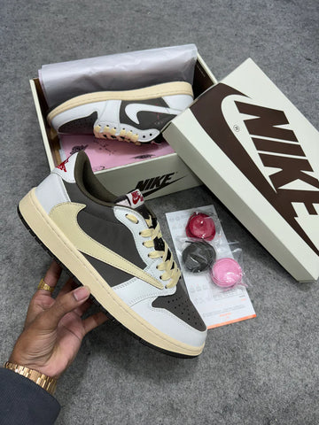 AJ 1 Low X Travis Scott 'Reverse Mocha'